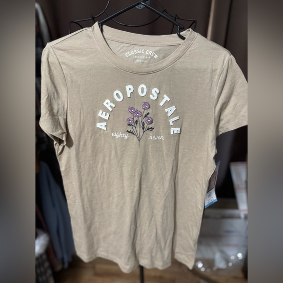 Aeropostale Tops - Aeropostale Classic Crew‎ Tee L